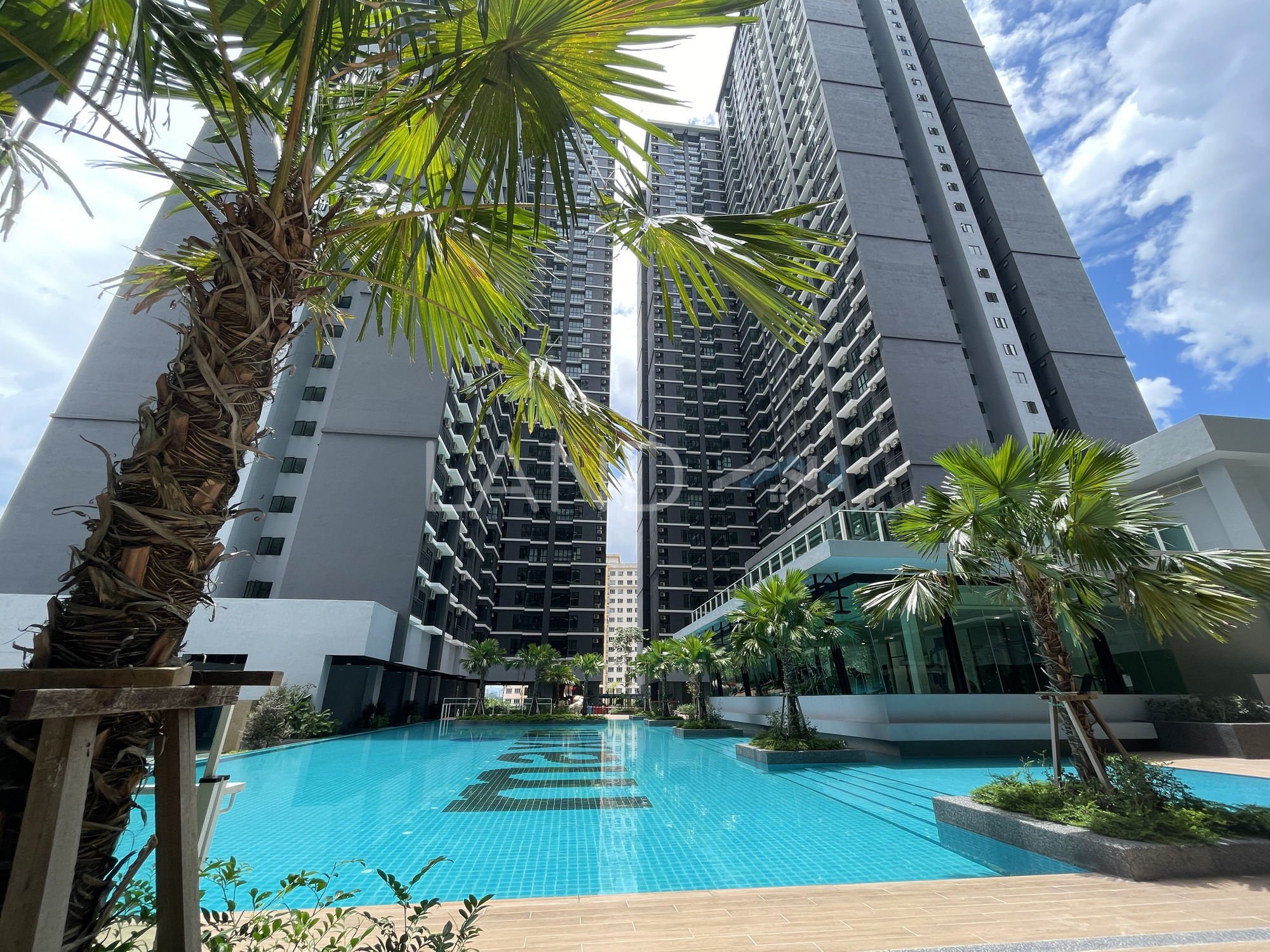 Maxim Residence